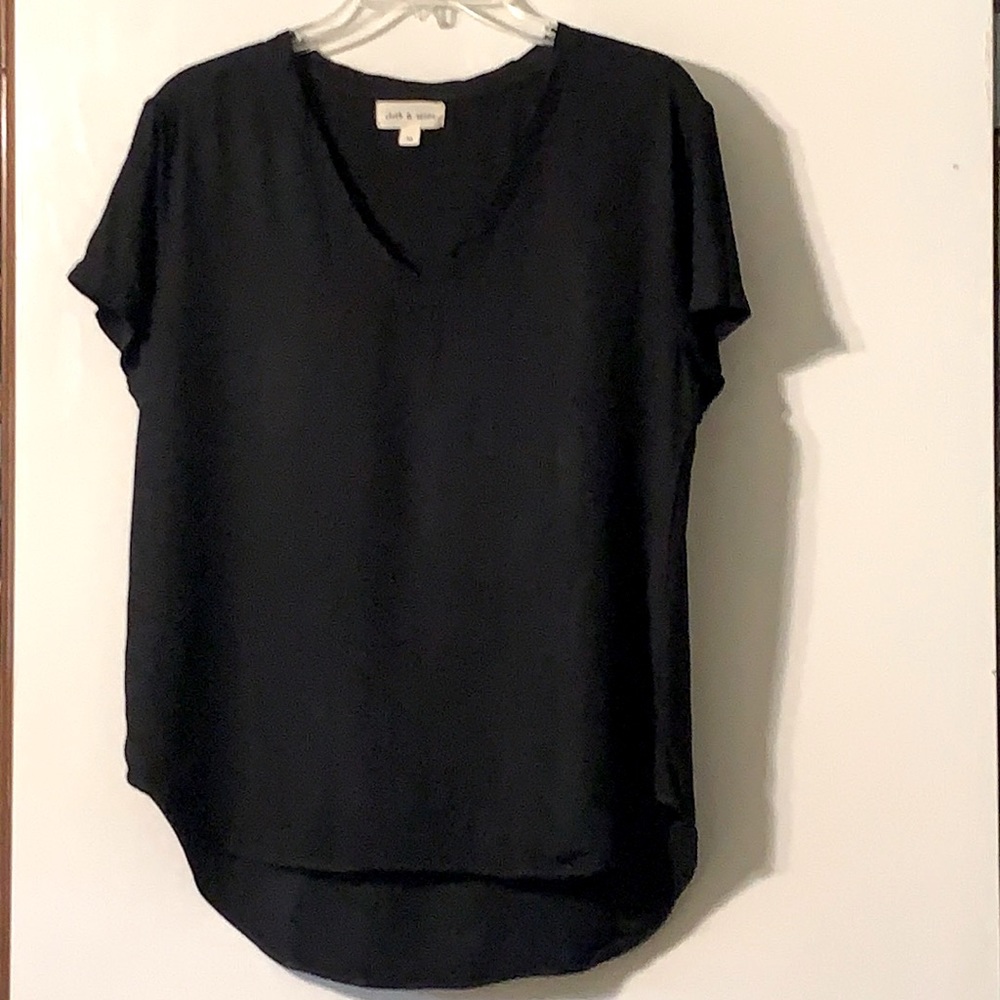 Cloth & Stone v-neck shirt, M